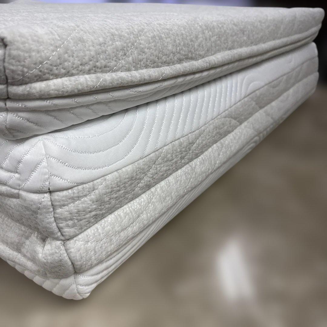 ⑧快適快眠✨OASIS シングル 布団 三つ折り コアラ✨一部目立たない汚れあり