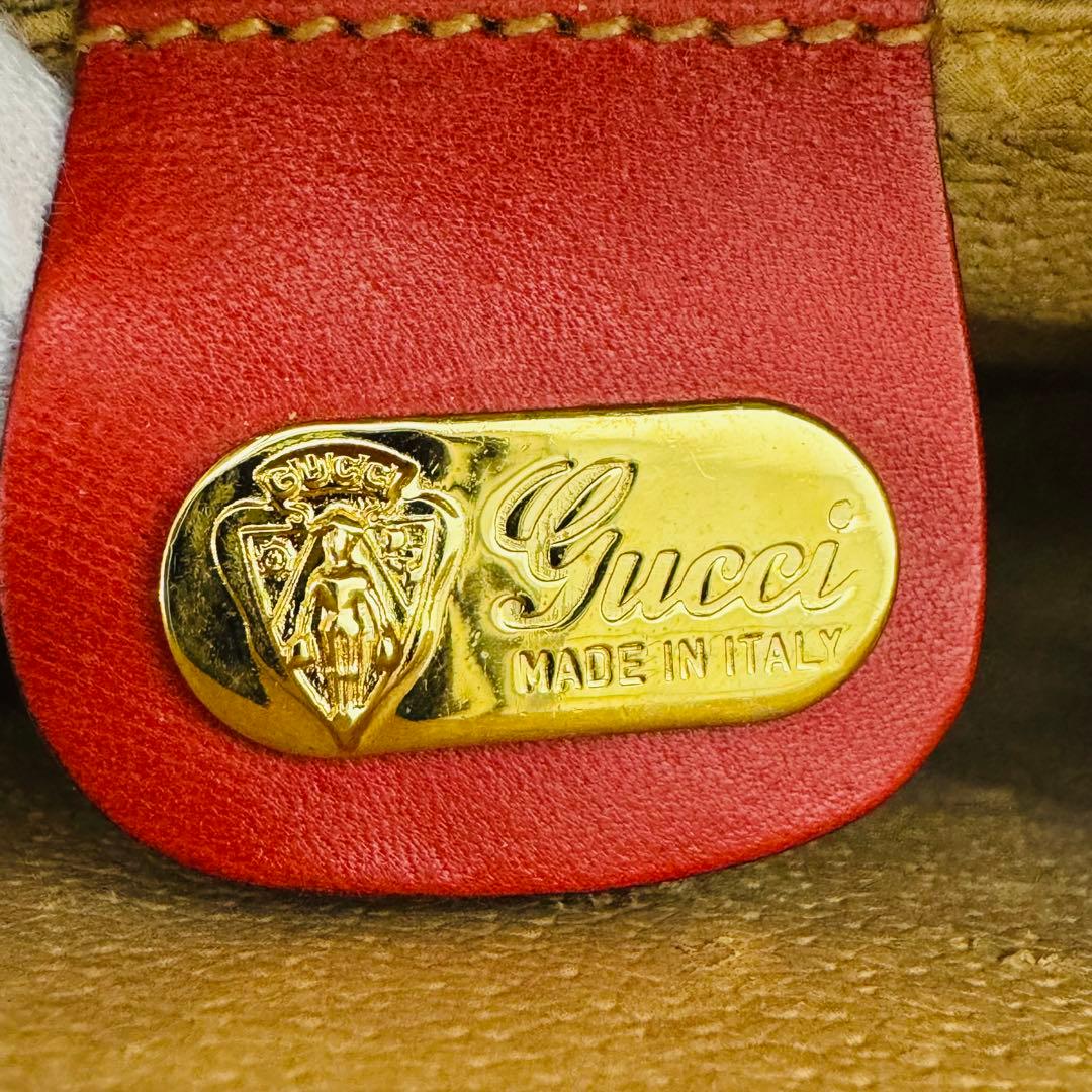 ✨GUCCI✨グッチ✨レッド✨ヴィンテージ✨ショルダーバッグ✨