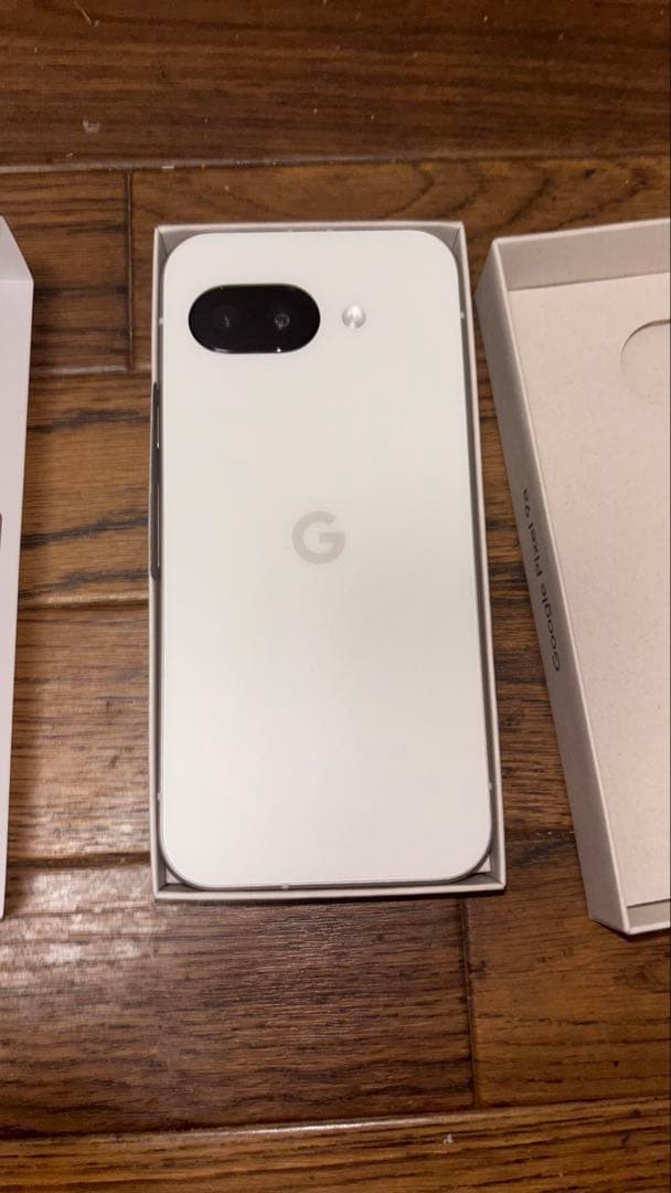 【未使用 】Google Pixel 9a Porcelain 白