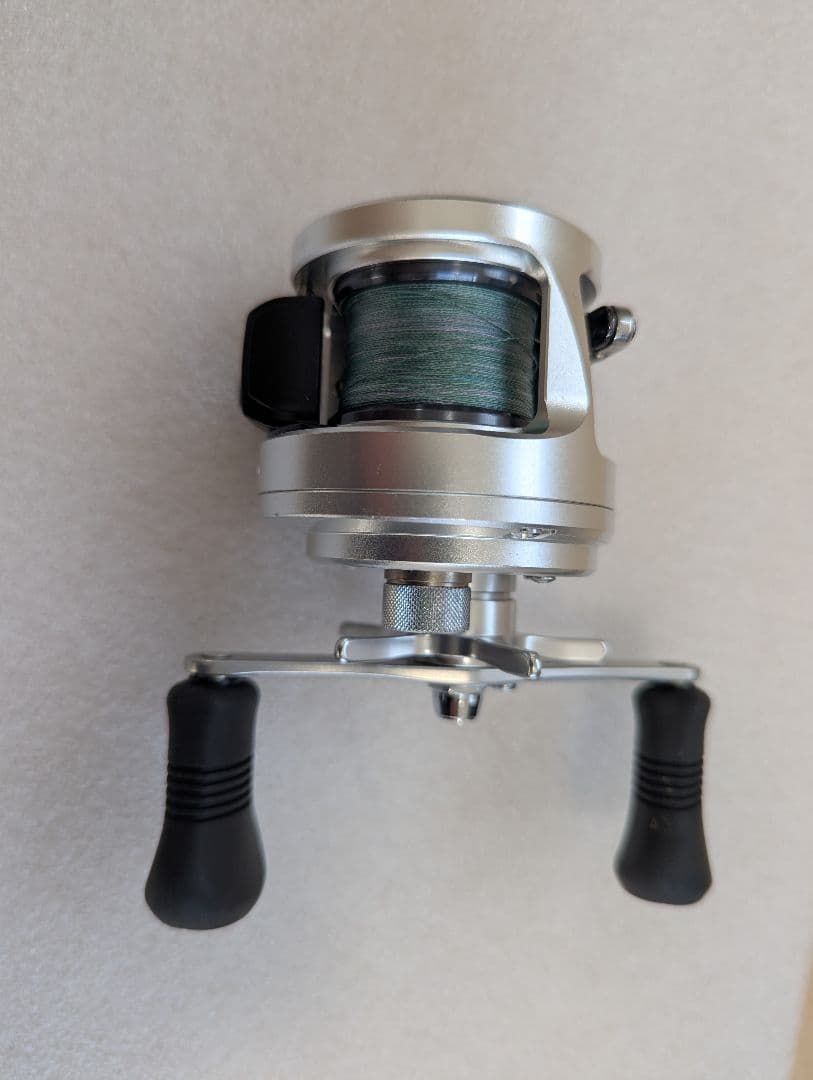 シマノ オシア カルカッタ 200HG 右ハンドル ベイトリール SHIMANO