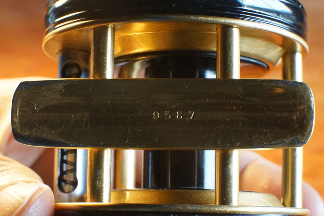 ABU アンバサダー 5000 デラックス メンテ済 フレーム修正済