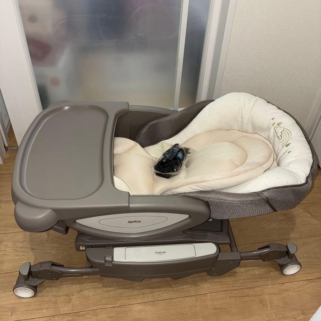 Aprica ユラリズム オートスイング ムーンロック 電動