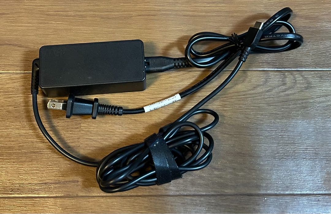 【30日まで限定】ThinkPad X1 i7-7500U, 16GB, 1TB