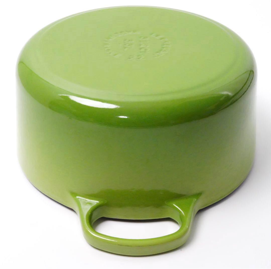 【美品】LE CREUSET　シグニチャーココット ロンド パーム22cm