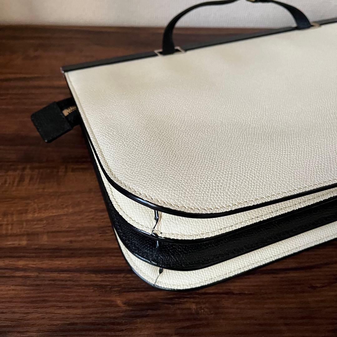 【未使用級！！】ヴァレクストラ ハンドバッグ ショルダーバッグ 2way レザー