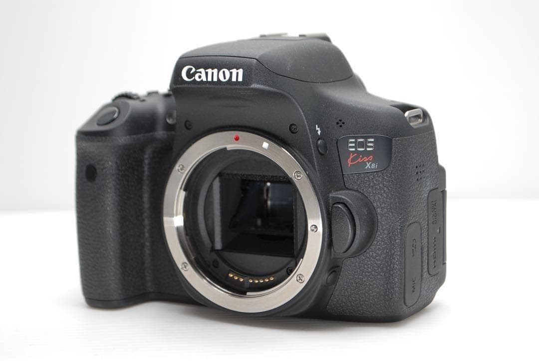 ⭐︎Canon kiss X8i ⭐︎美品 トリプルレンズ 連写&シャッタ速度