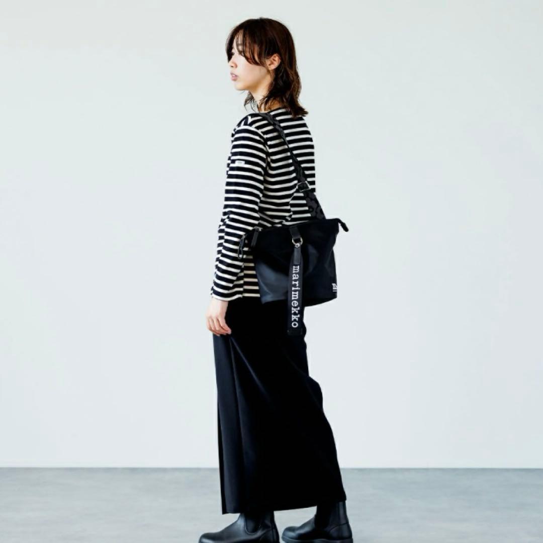 marimekko マリメッコ ショルダーバッグ ロゴ ウニッコ ブラック　黒
