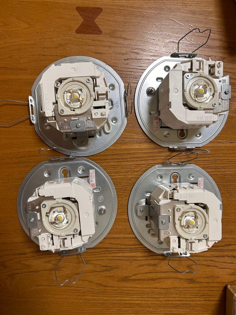 【新品電池交換済】火災報知器7台 ＆ 非常灯・誘導灯 豪華まとめ売りセット