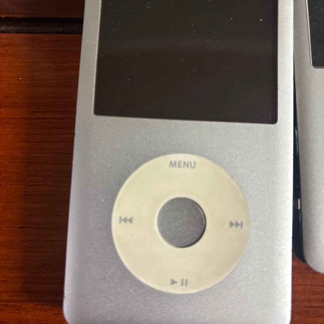 iPod Classic シルバー バッテリー付き　部品取り ジャンク