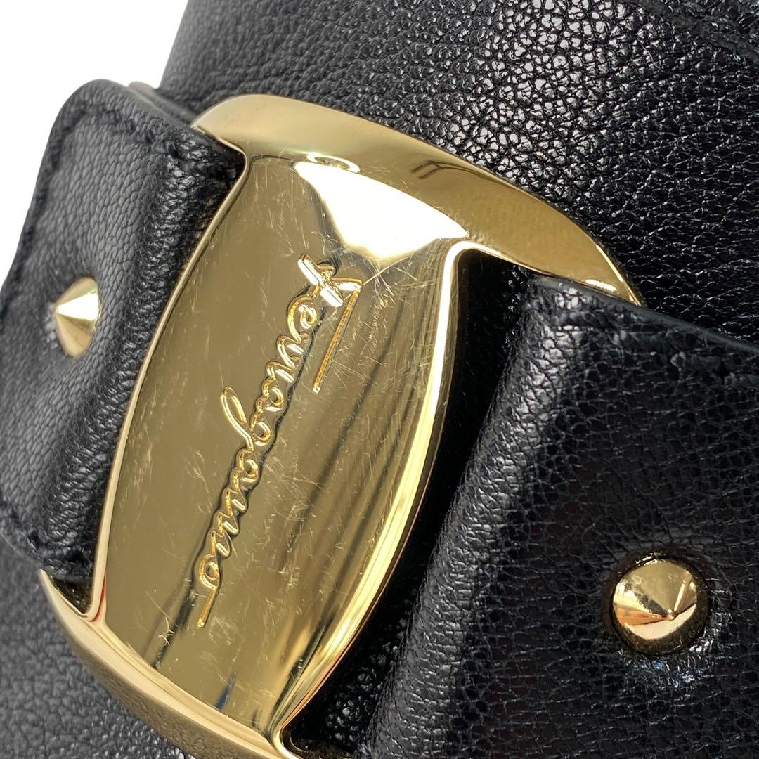 未使用 サルヴァトーレフェラガモ Ferragamo KAMORA 754729