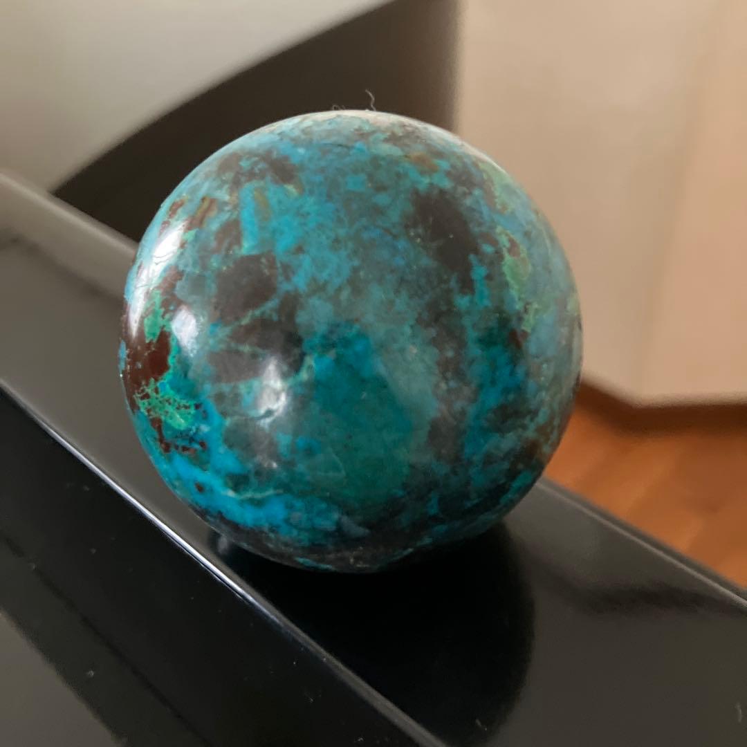 美！シャッタカイト　スフィア　天然石置物　E68