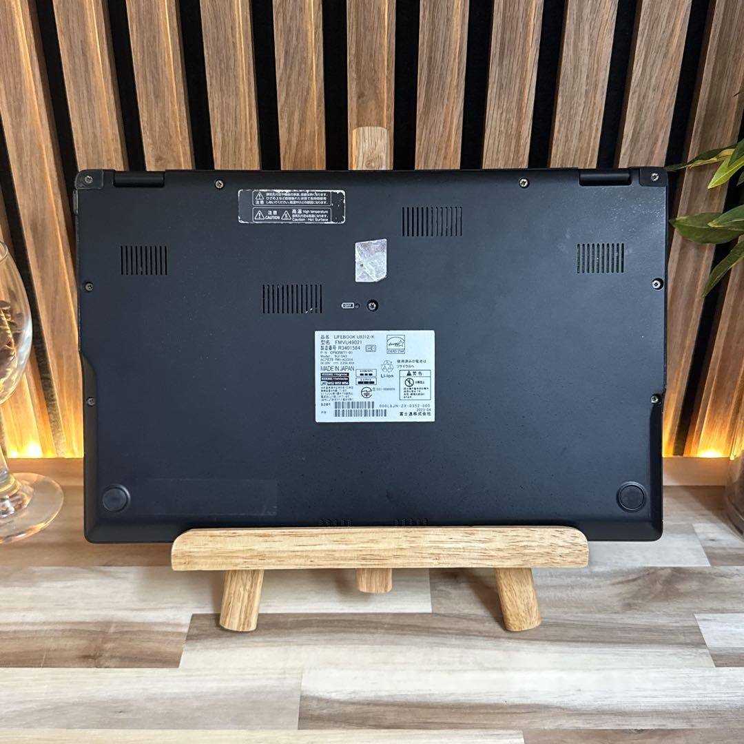 2022年モデル‼️LIFEBOOK☘️第12世代☘FHD☘️軽量☘️人気ノートパソコン