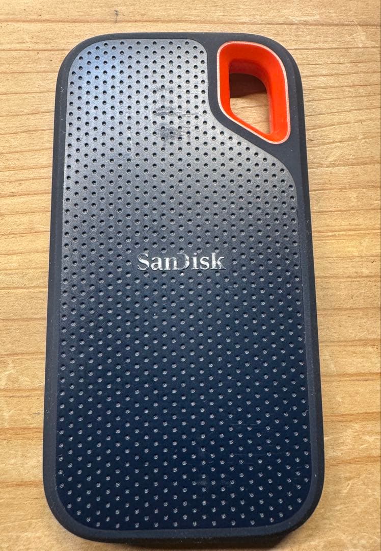 外付けハードディスク・ドライブ SanDisk Extreme Portable SSD 2TB E60