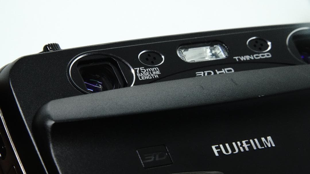 【Y2073】 FUJIFILM Finepix REAL 3D W3 ブラック