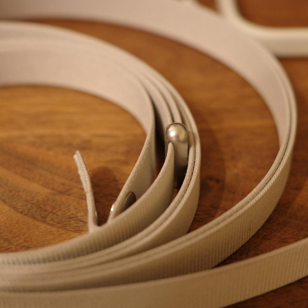 iPhone Air バンパー＋クロスボディストラップ（タン）