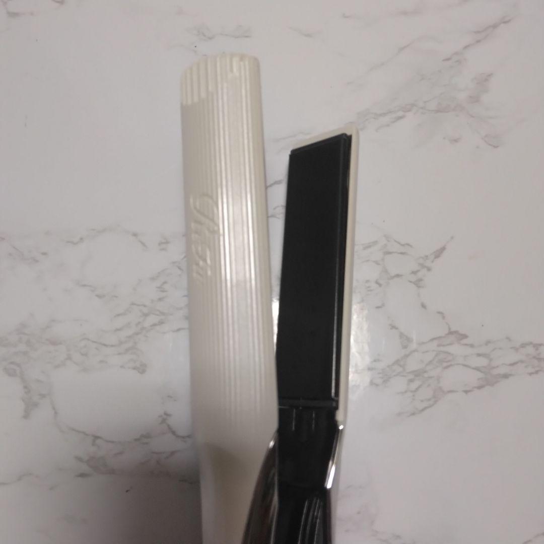 動作良好　ReFa　リファ　ストレートアイロン　アイロン