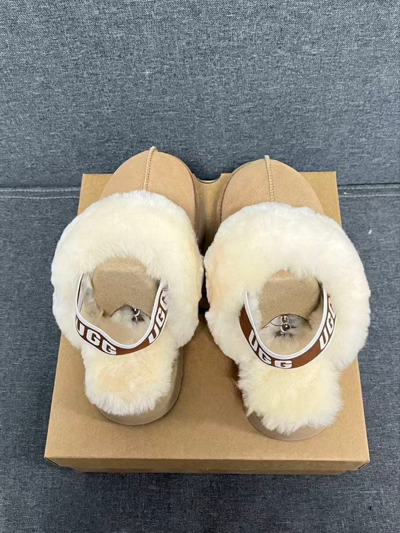 UGG ムートンブーツ ベージュ プラットフォームスリッパ 24cm