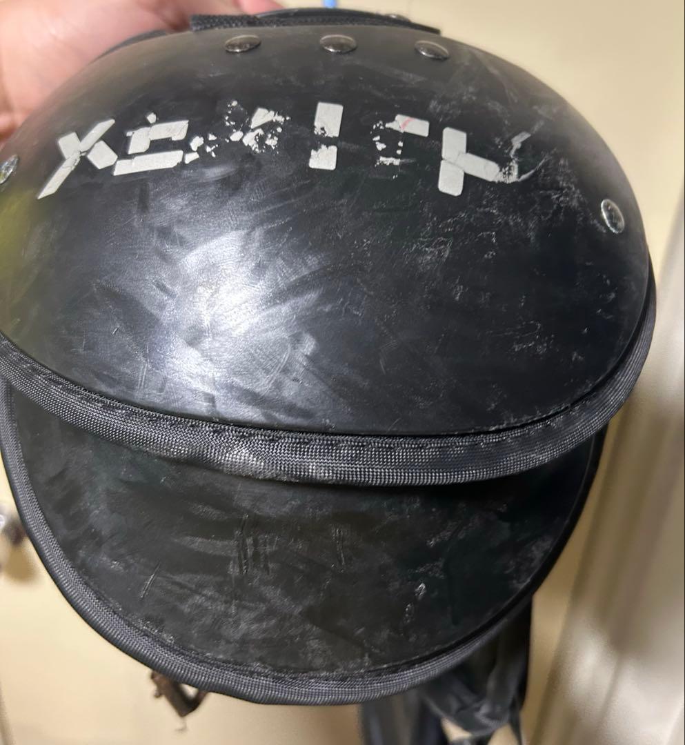 アメフト　xenith ショルダー　バックプレート　FLYTE