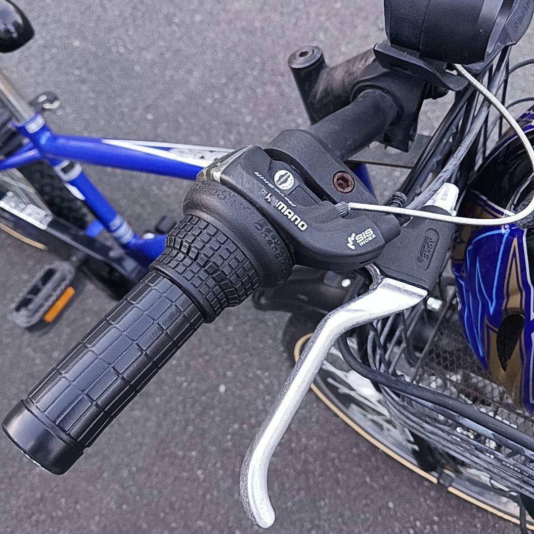 自転車　小学生　22インチ　6段変速　ヘルメット付き
