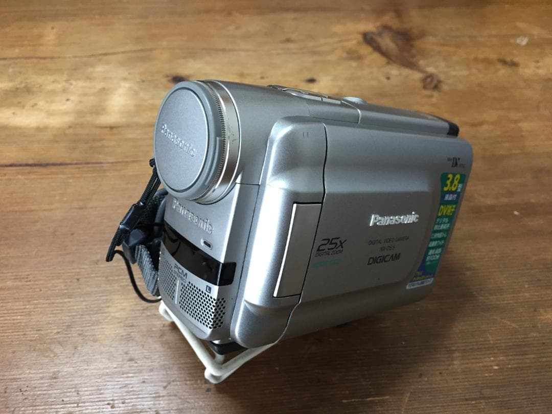 良品 撮影再生ダビングOK　Panasonic　NV-DS5　付属品あり　大画面