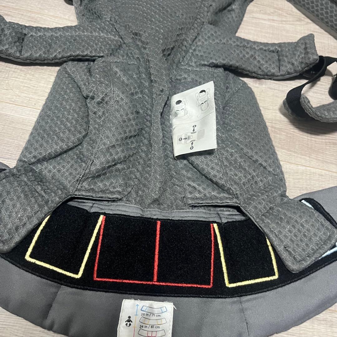 美品】エルゴベビー オムニブリーズ グラファイトグレーOMNI Breeze
