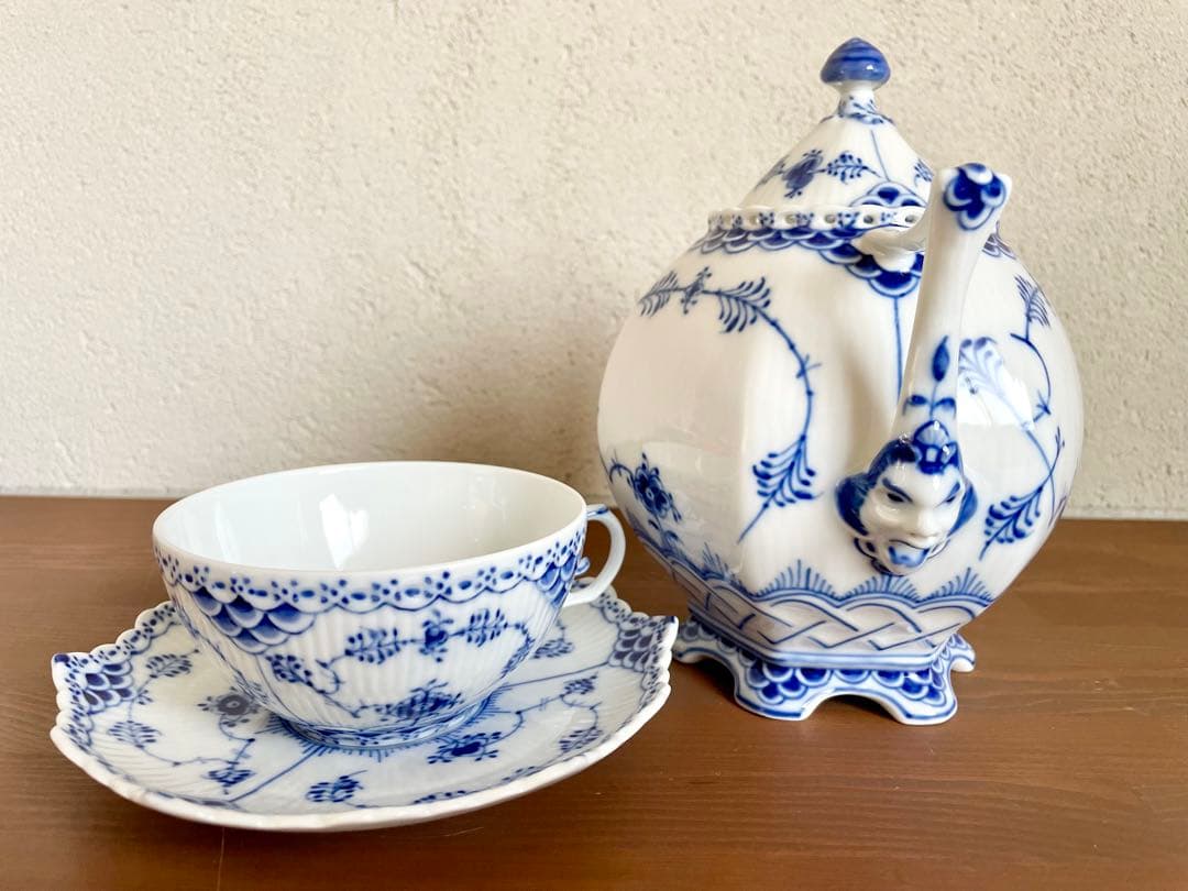 新品 ロイヤルコペンハーゲン ブルーフルーテッド ティーセット 皿 デンマーク製