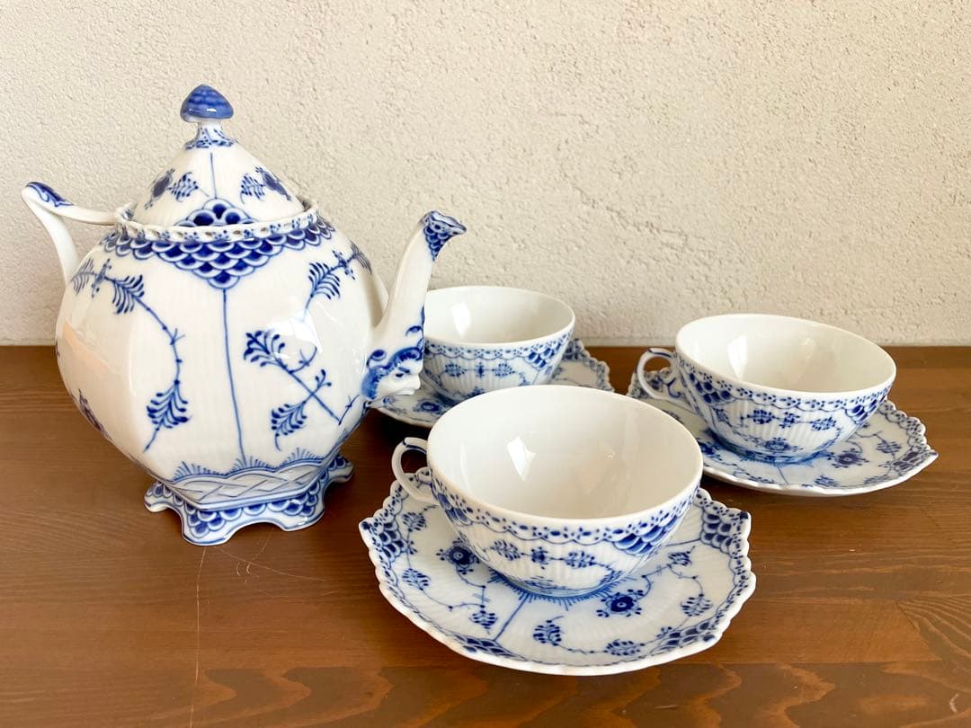 新品 ロイヤルコペンハーゲン ブルーフルーテッド ティーセット 皿 デンマーク製