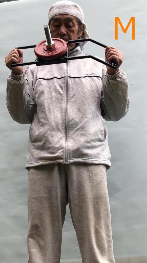 筋トレ　器具　肩　用具　用品　グッズ　ダンベル　空手　筋肉　アームレスリング