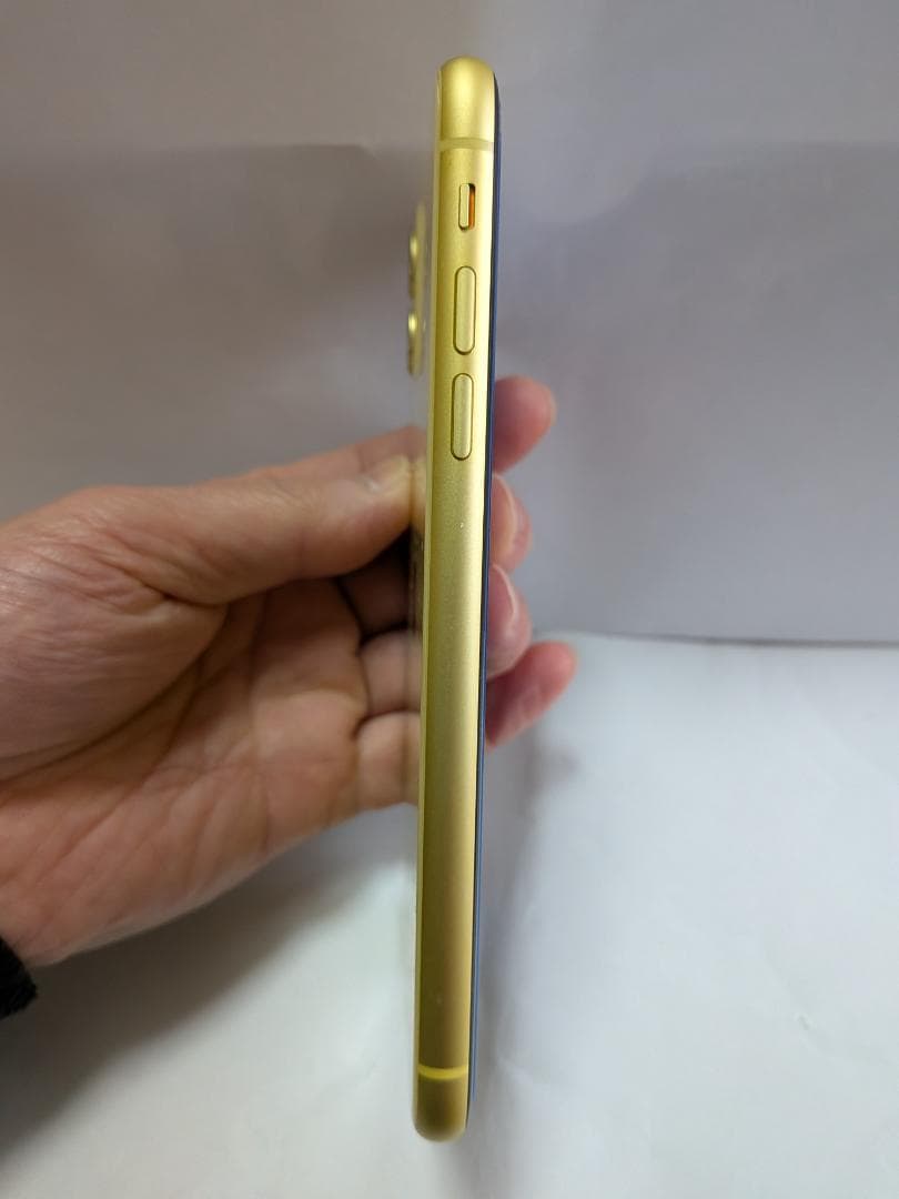 週末まで値下 iPhone 11 イエロー 64GB 本体 シムフリー