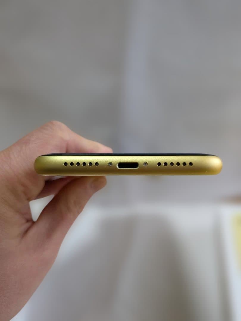 週末まで値下 iPhone 11 イエロー 64GB 本体 シムフリー