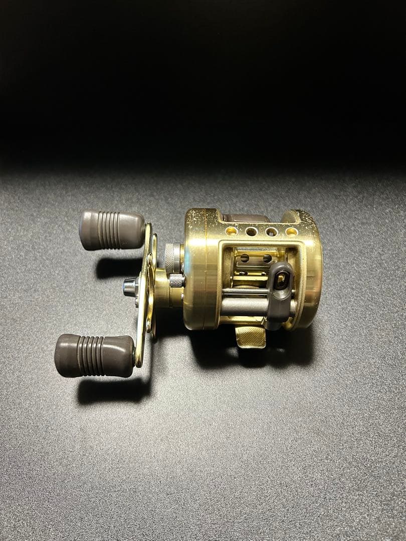 SHIMANO シマノ カルカッタ 100XT