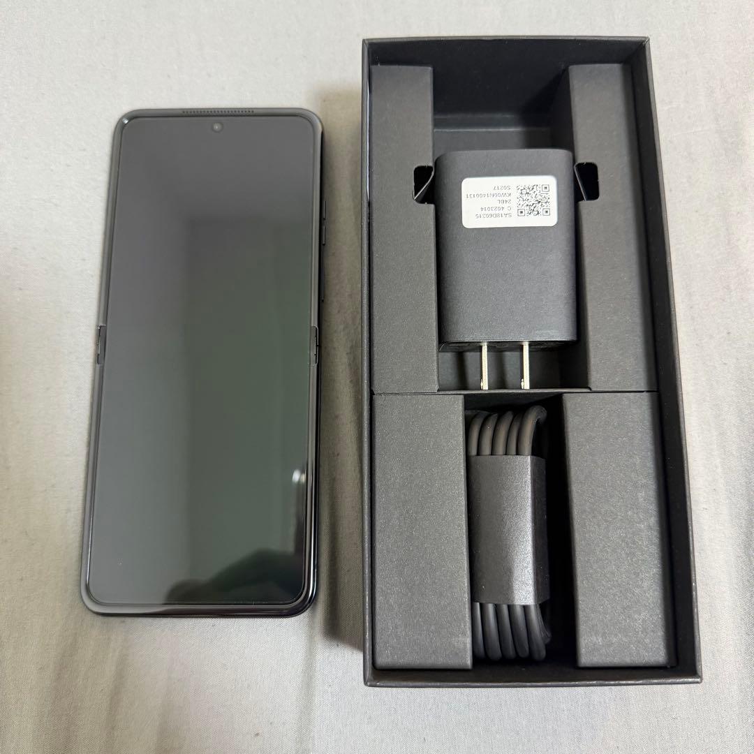 新品Motorola razr 50 ULTRA Sotbank版フリー