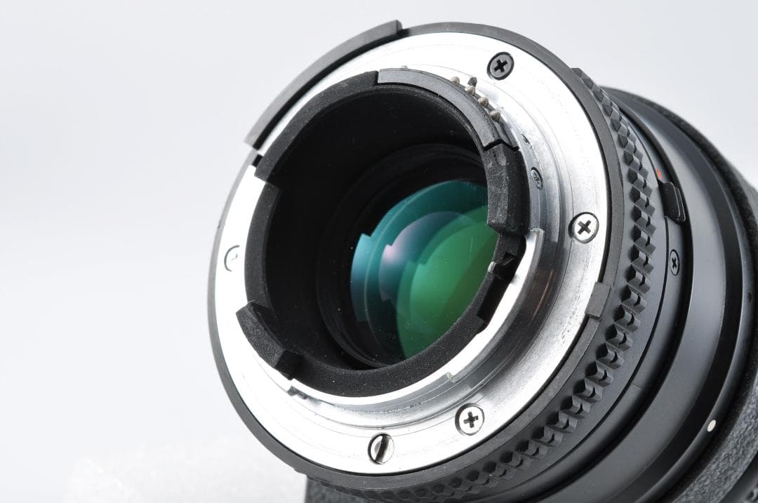 Nikon ニコン AF Nikkor 75-300mm F/4.5-5.6