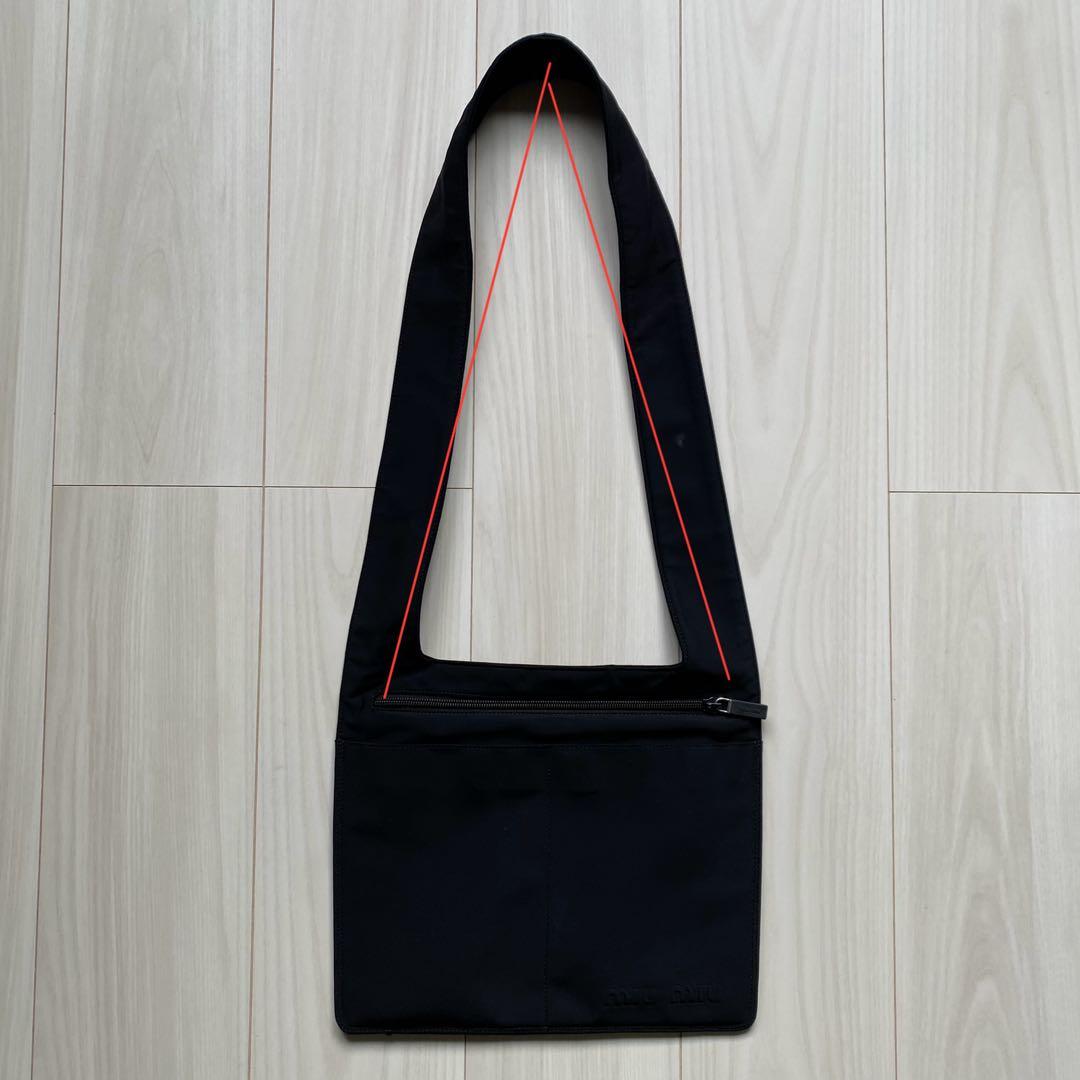 バッグ 1990s archive miumiu nylon shoulder bag