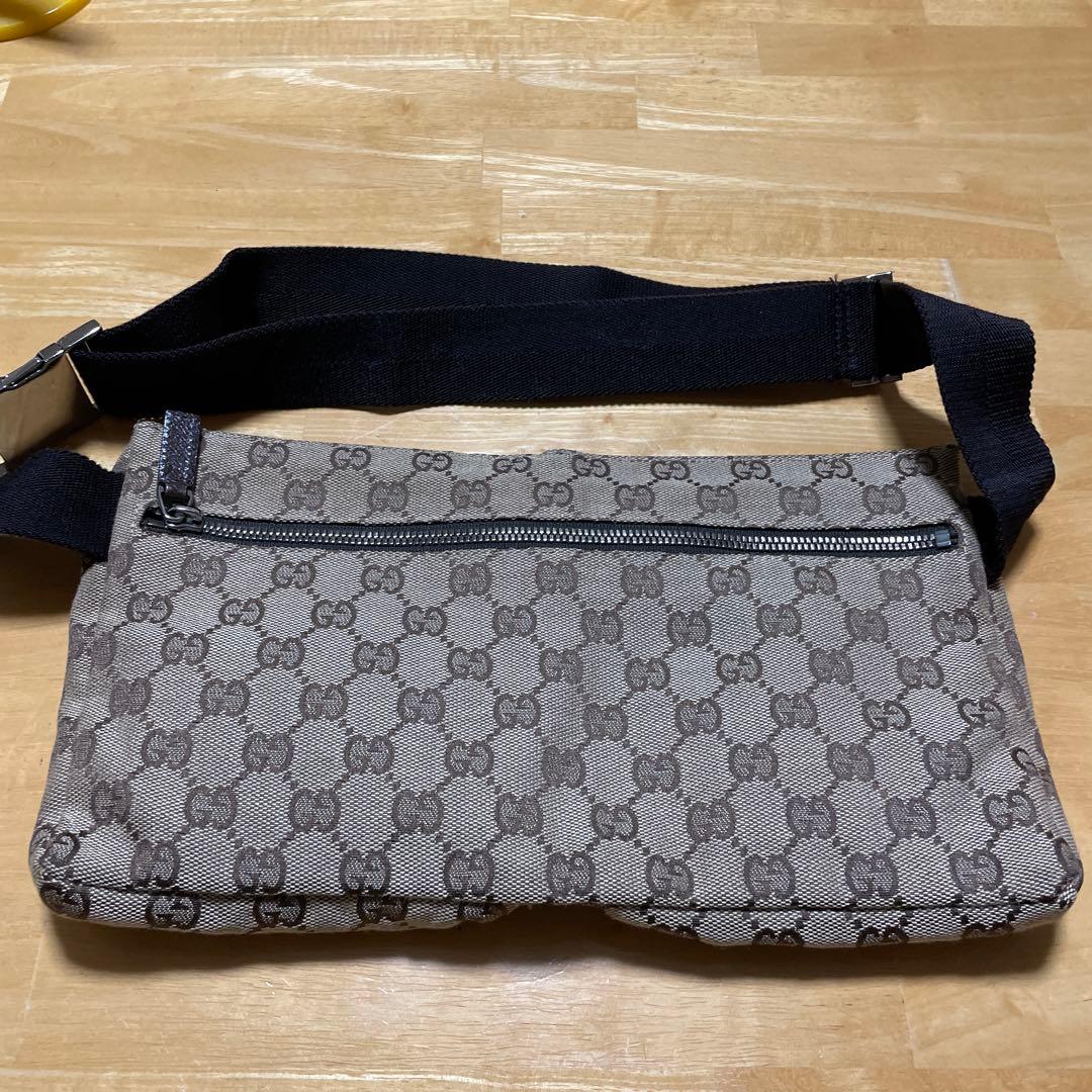 GUCCIヒップバック