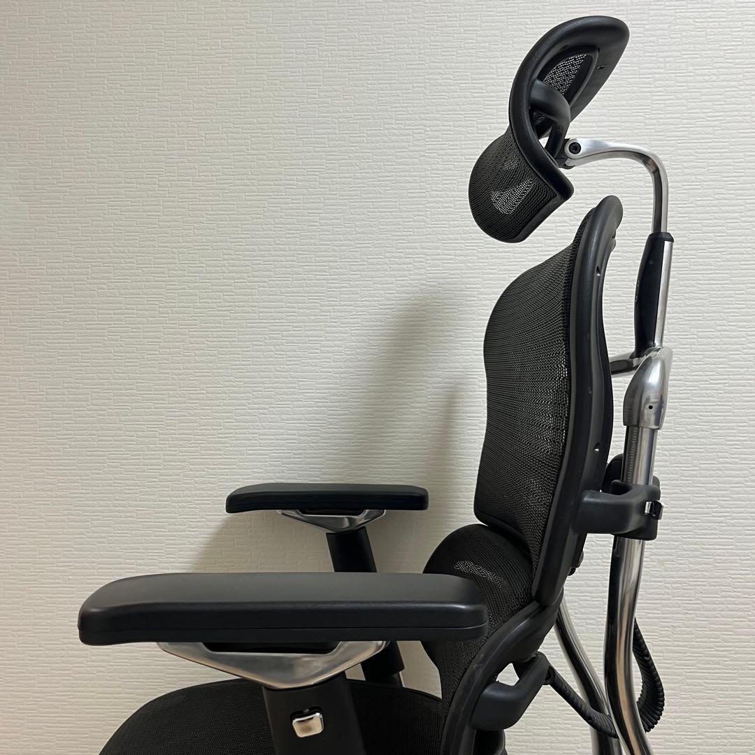 エルゴヒューマン プロ オットマン内蔵型 ヘッドレスト有り　ブラック