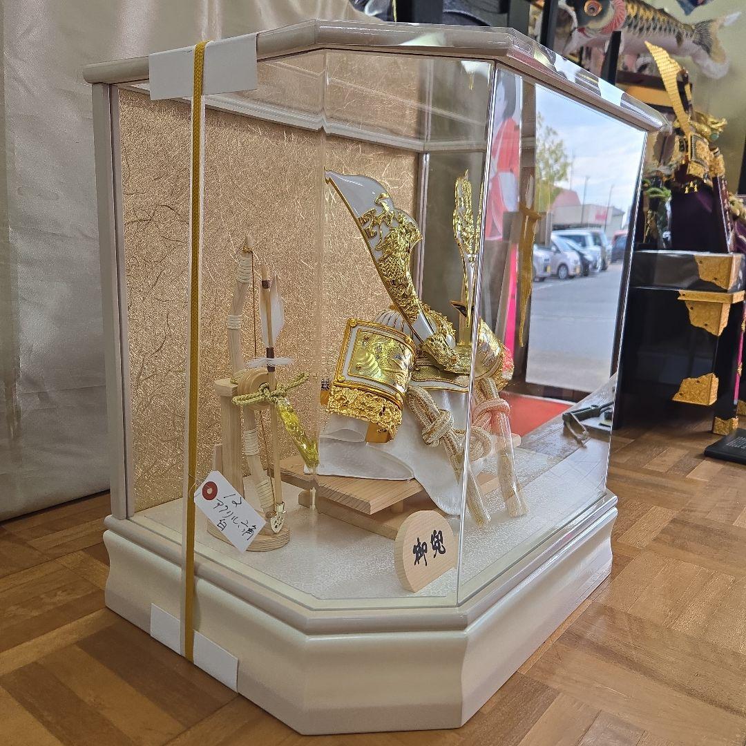 【展示品限り】くわ型兜　ケース飾り　※閉店セール　K4