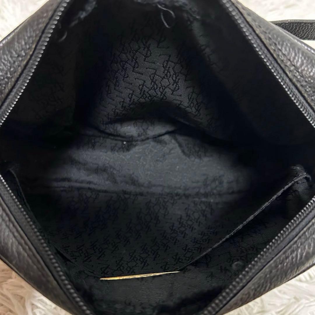 イヴ・サンローラン　YSL ショルダーバッグ　三角ロゴ　クロスボディ　レザー