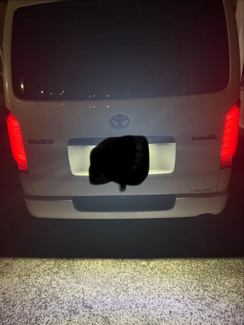 ハイエース　テールランプ