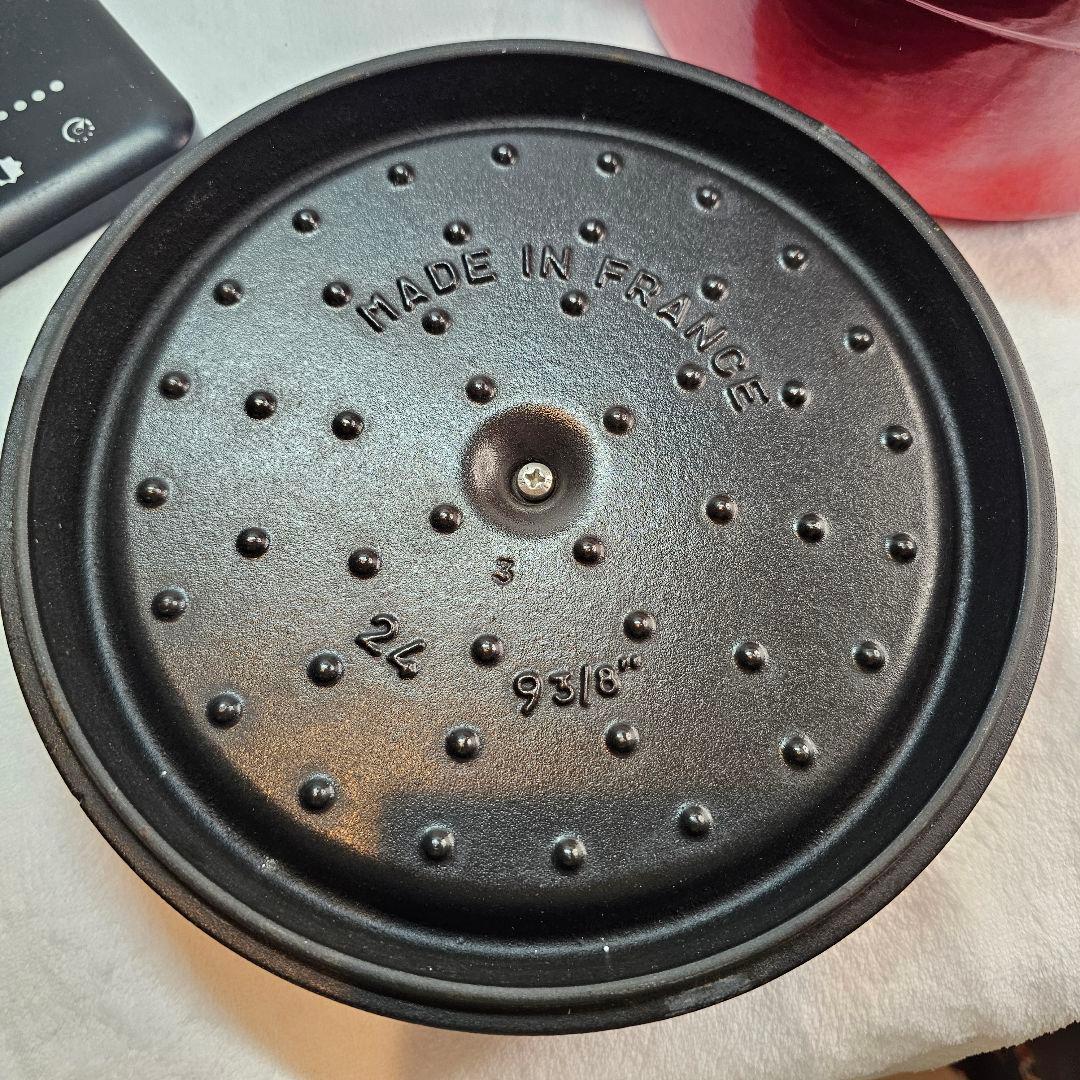 STAUB ストウブ 鋳物ホーロー鍋 ピコ・ココット 24cm ラウンドチェリ