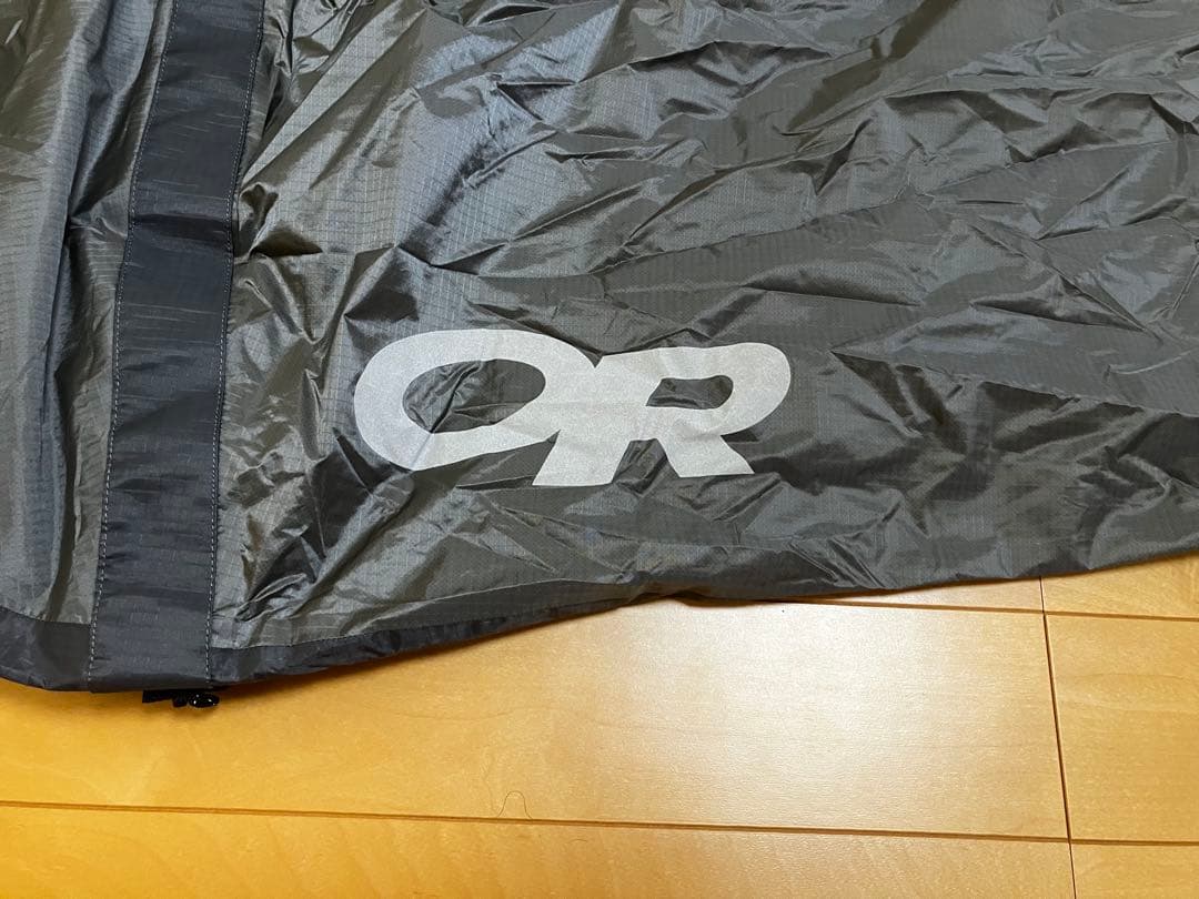 アウトドアリサーチ　ヘリウムビビィ