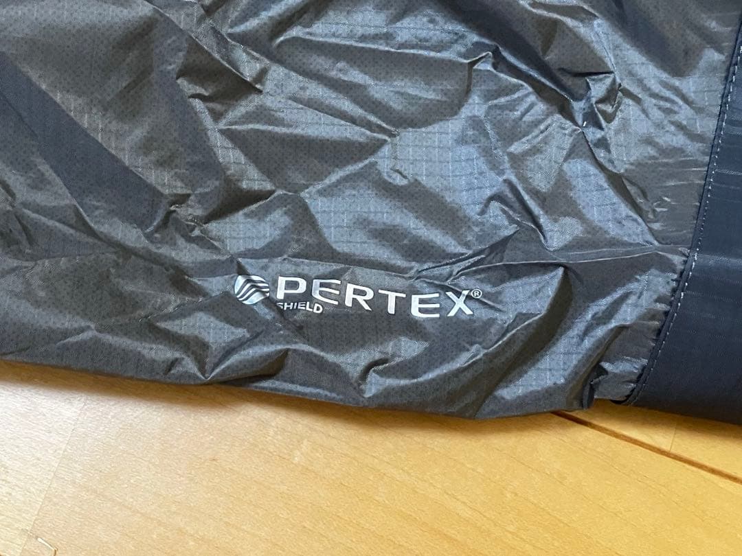 アウトドアリサーチ　ヘリウムビビィ