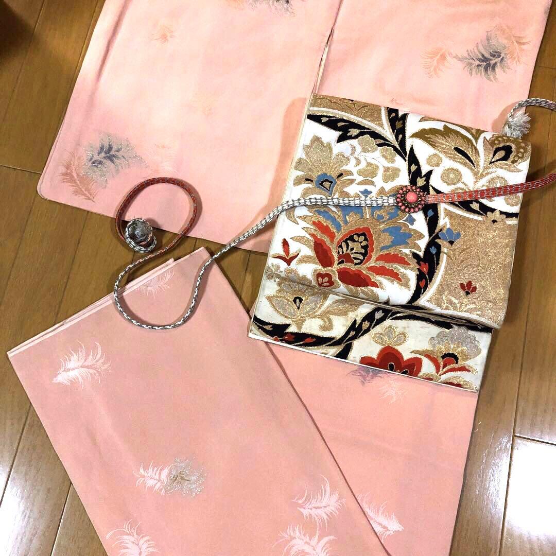 アンティーク　正絹マジョリカ小紋　一つ紋　淡コーラルに羽根模様＋袋帯＋ショール