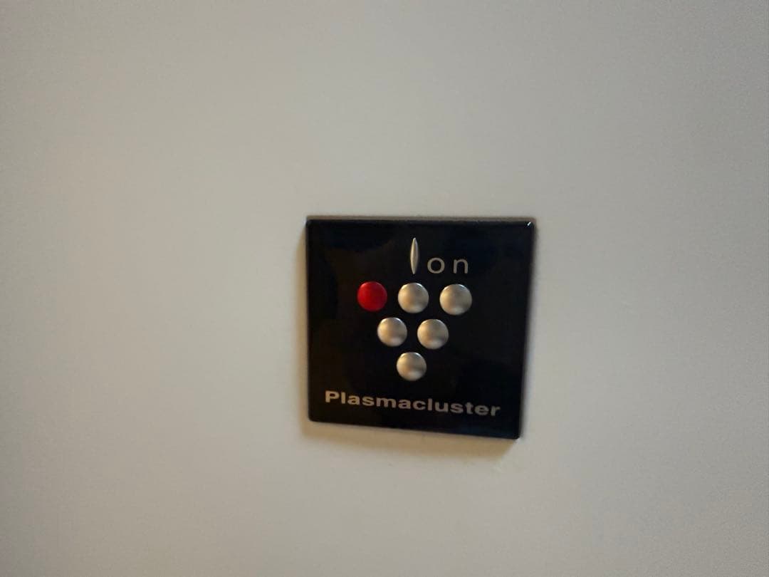 2023年製 SHARP衣類乾燥・除湿機（ホワイト）CV-S180