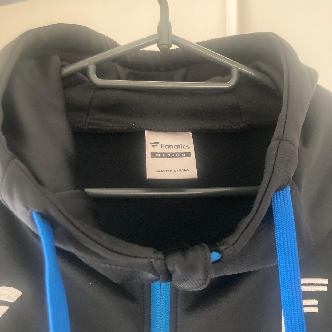 ファイターズ　オンフィールド　パーカー