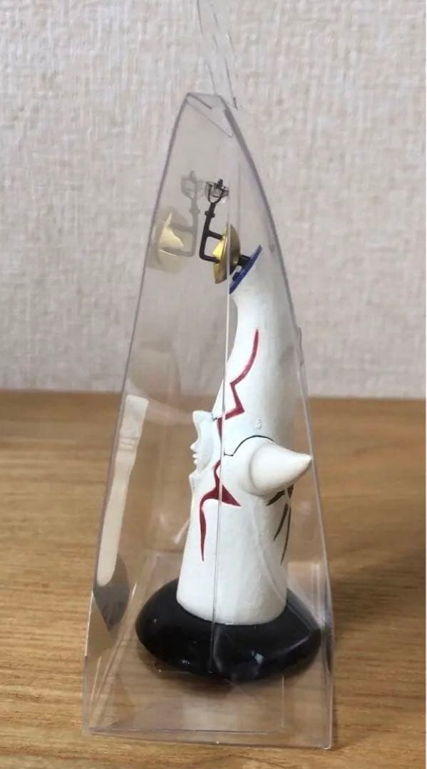 新品未開封 岡本太郎 ミニフィギュア 計3点 (太陽の塔/赤い手/こどもの樹)