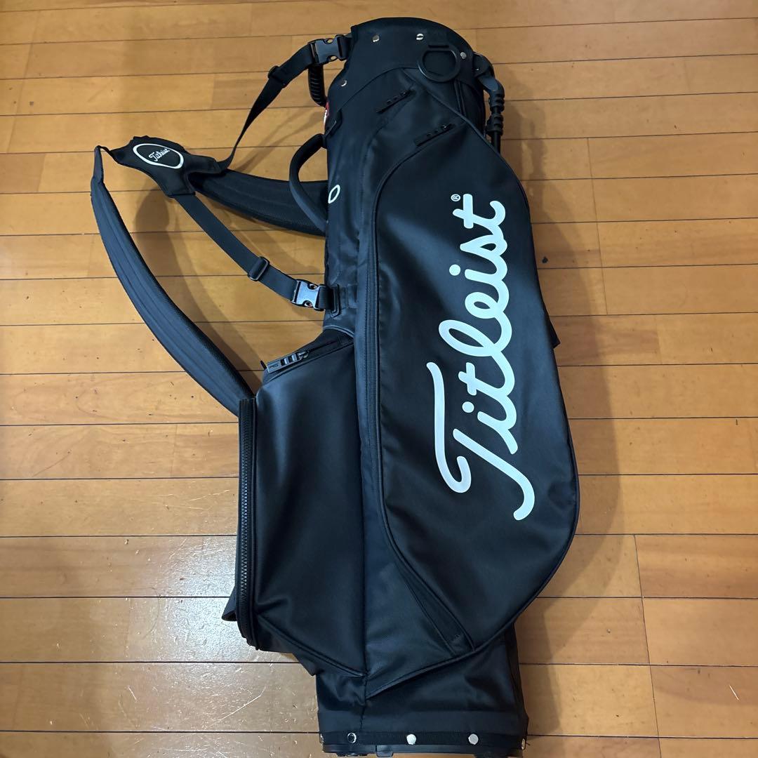未使用に近　Titleist スタンドバッグ プレーヤーズ4 ブラック