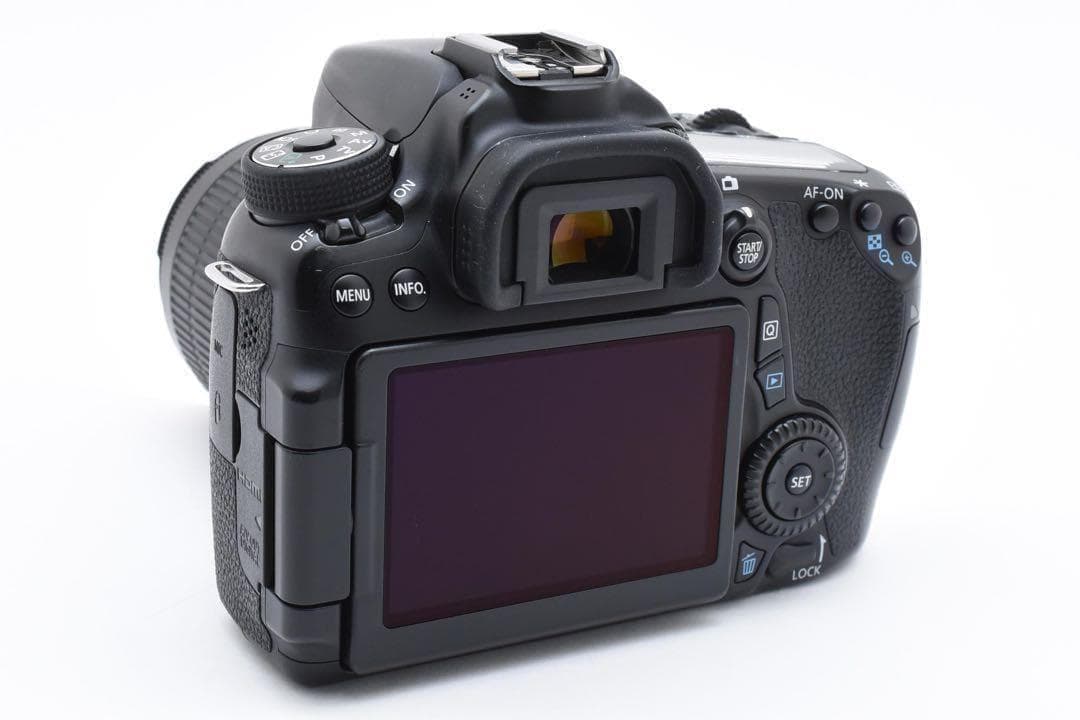 キャノン EOS 70D★手ぶれ補正レンズ★Wi-Fi★一眼レフカメラ