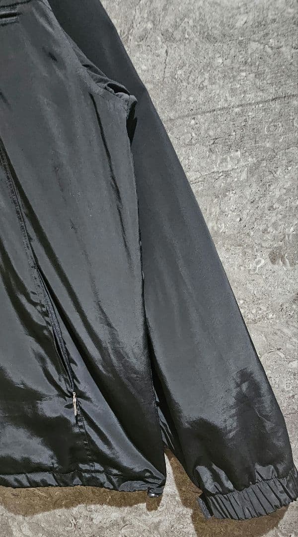 【 PRADA 】 プラダ バックプリント ロゴ ナイロンジャケット パーカー付