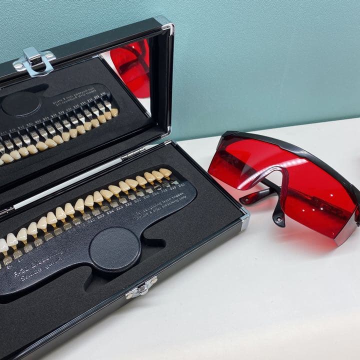 【最終値下げ！】シャリオン　最新セルフホワイトニング機器！付属品多数